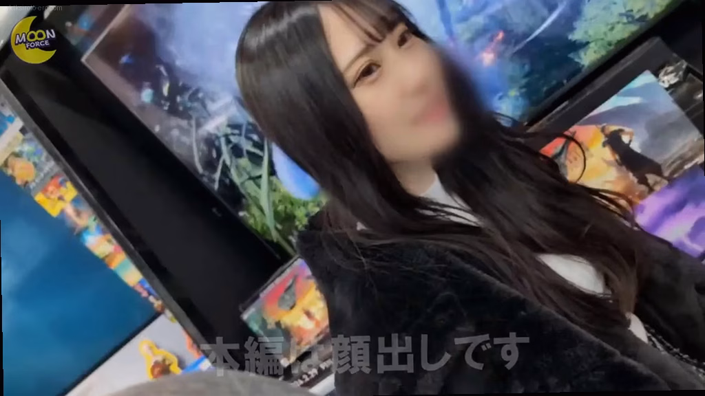 シーン1:店内トイレでの禁断のフェラ抜き 2