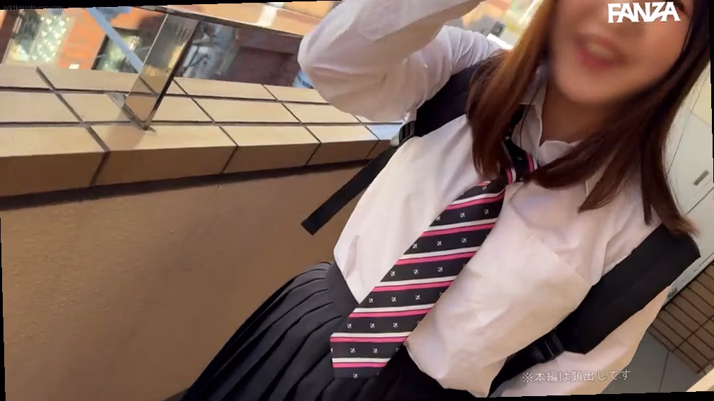 シーン1:待ち合わせで出会った制服美少女 0